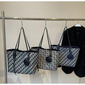 ZCJ7091 MOTIF UN-big-2